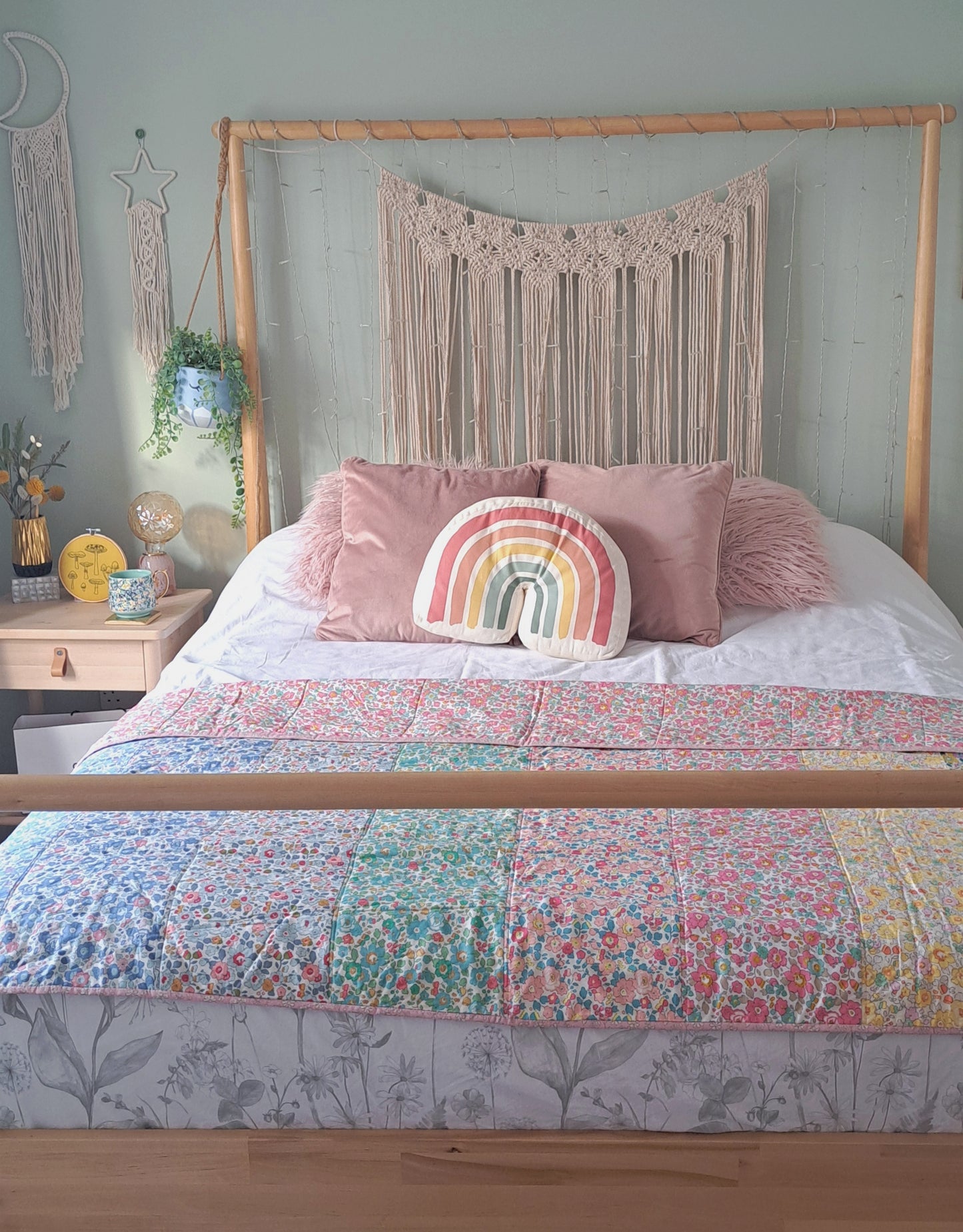 Betsy Rainbow Liberty Tana Lawn Single Quilt
