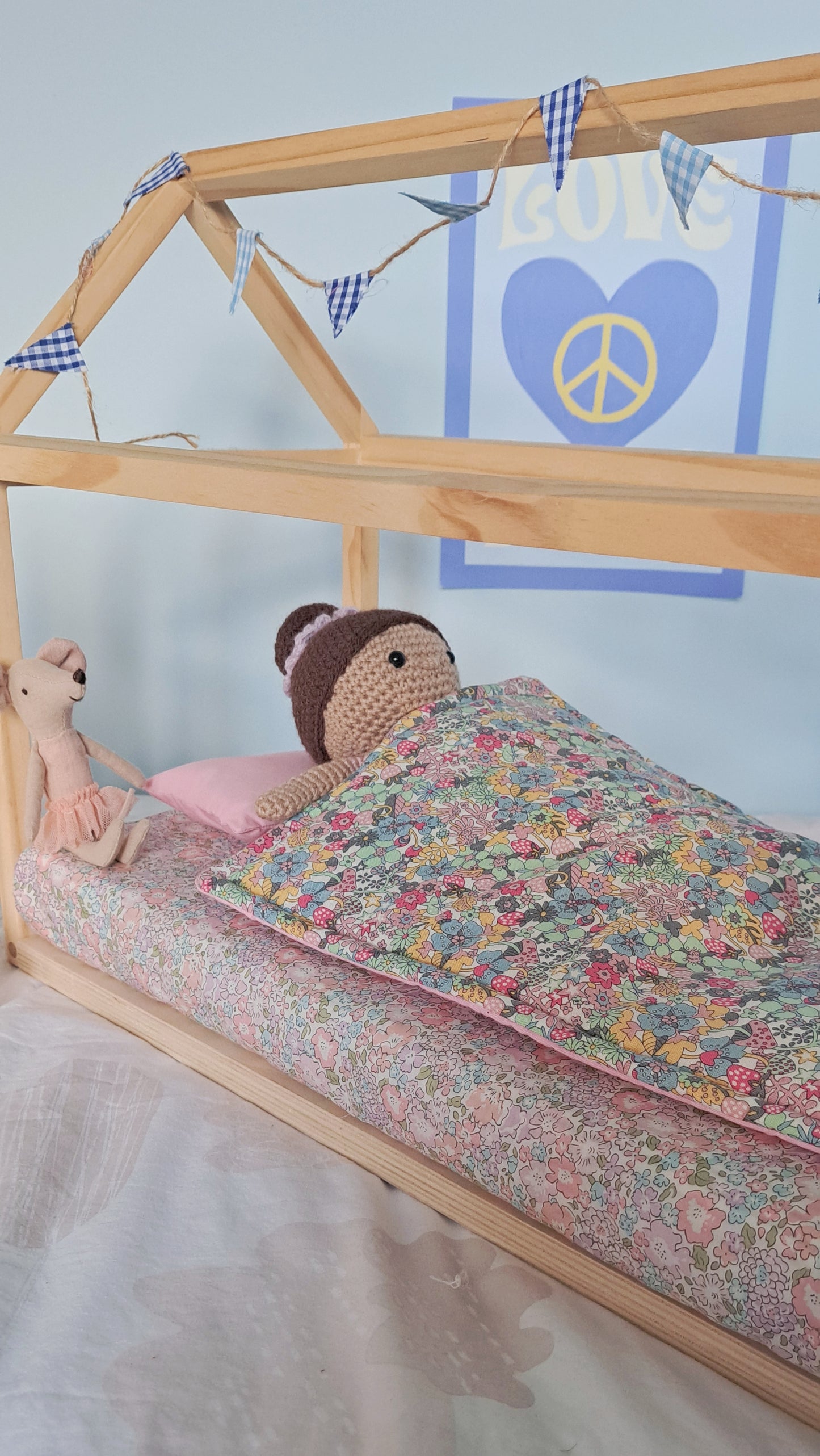 Liberty Dolly Quilt - Pink Pillow