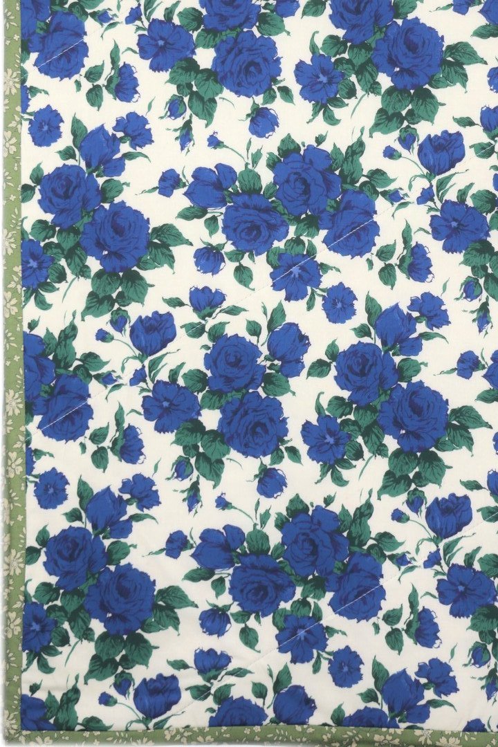 Liberty Unique - Blue Roses Quilt